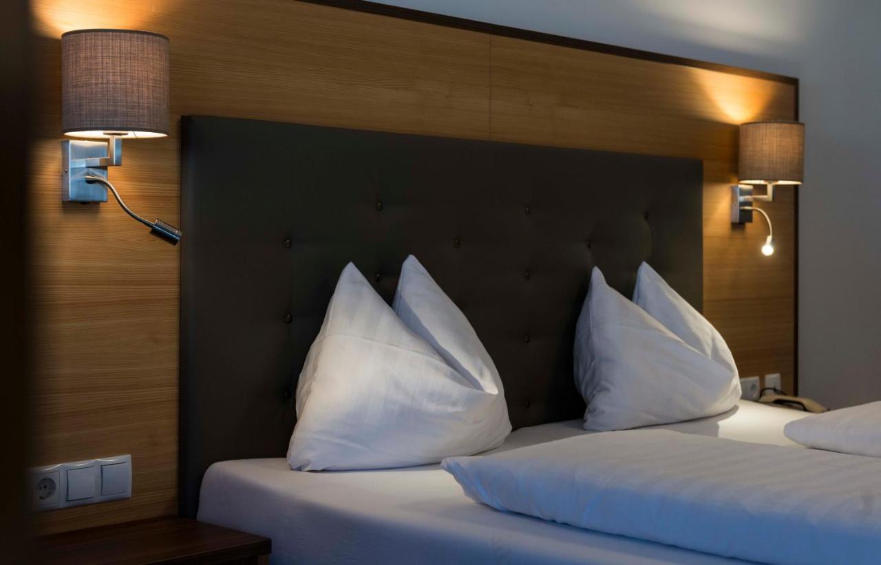 Hotel Neuwirt زيل أم زيلر المظهر الخارجي الصورة