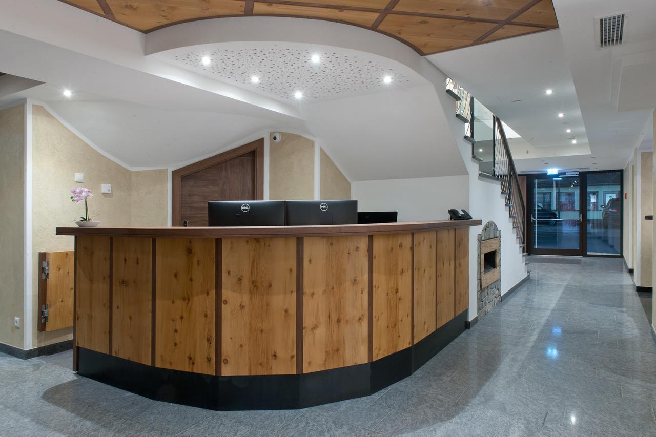 Hotel Neuwirt زيل أم زيلر المظهر الخارجي الصورة