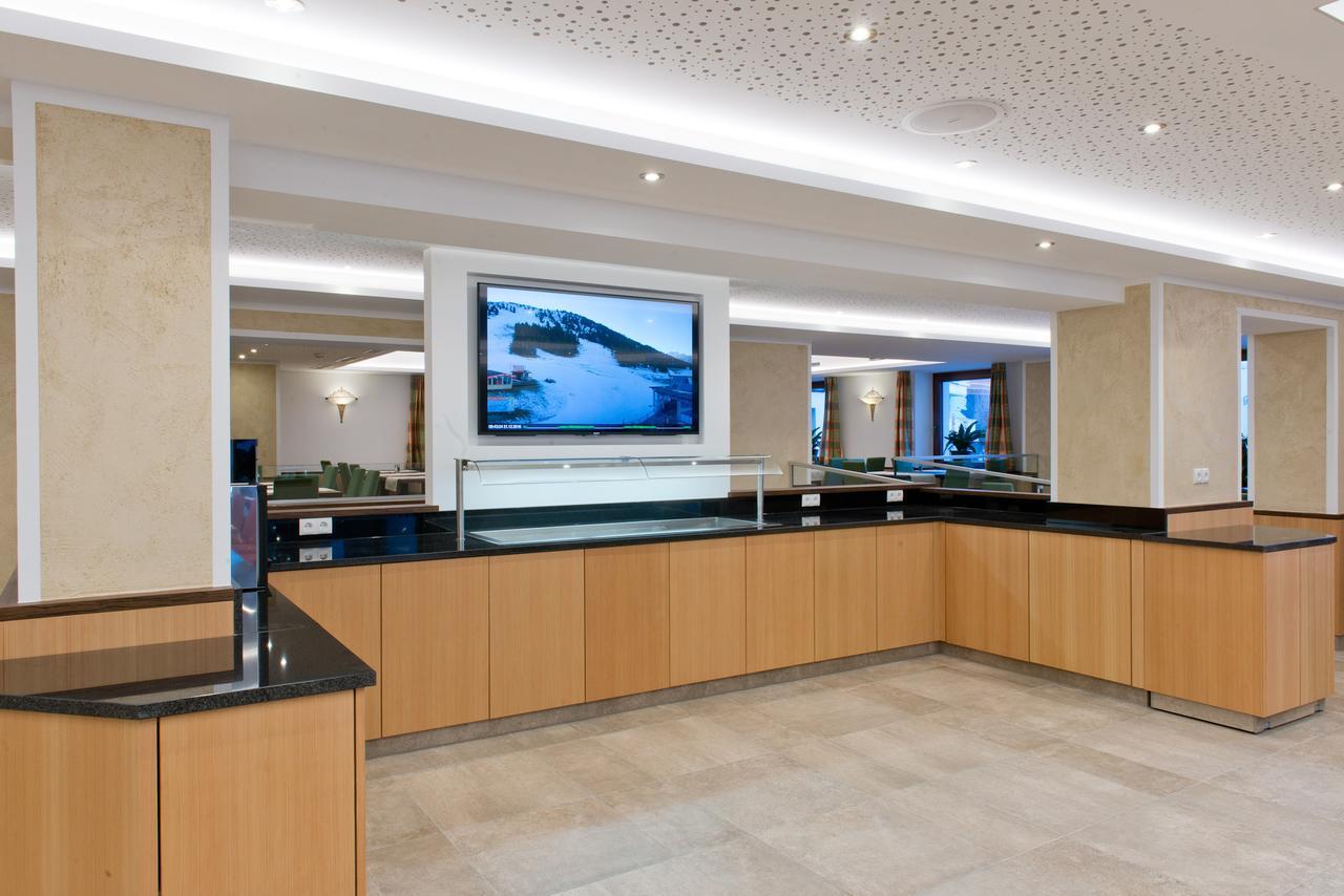 Hotel Neuwirt زيل أم زيلر المظهر الخارجي الصورة