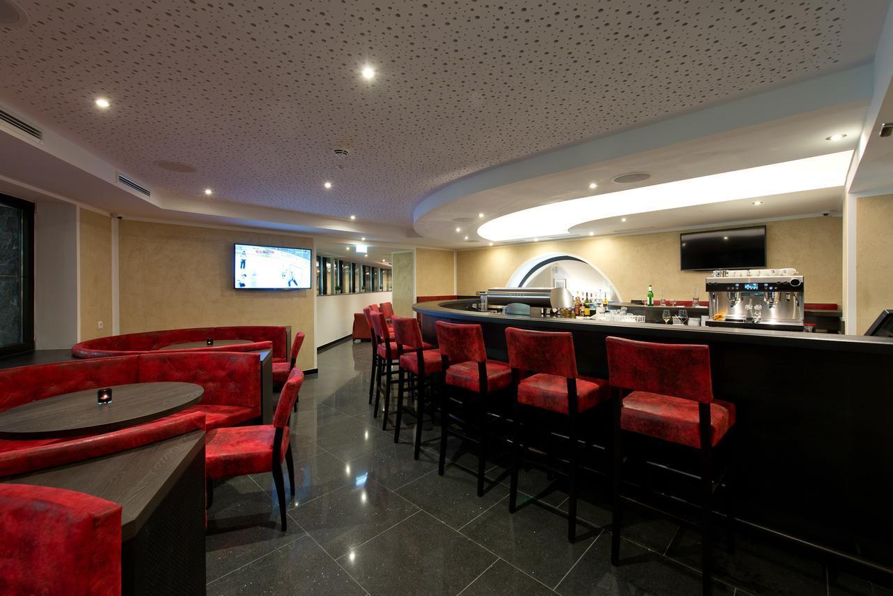 Hotel Neuwirt زيل أم زيلر المظهر الخارجي الصورة