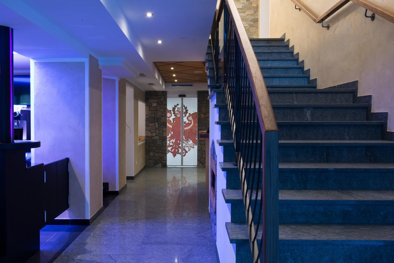 Hotel Neuwirt زيل أم زيلر المظهر الخارجي الصورة